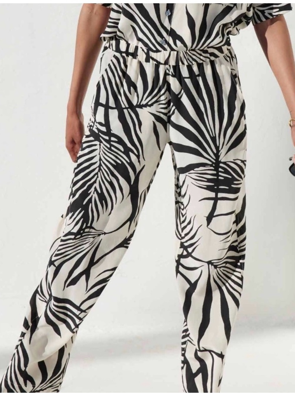 AYR Women's Flow State Silk Blend Pants - Black/Ivory Palms - XL